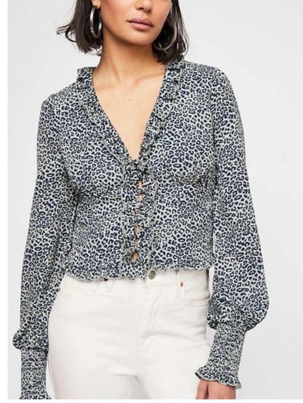 ❤️… Leopard-Print Ruffle Button-Front Women’s Top - Picture 1 of 5